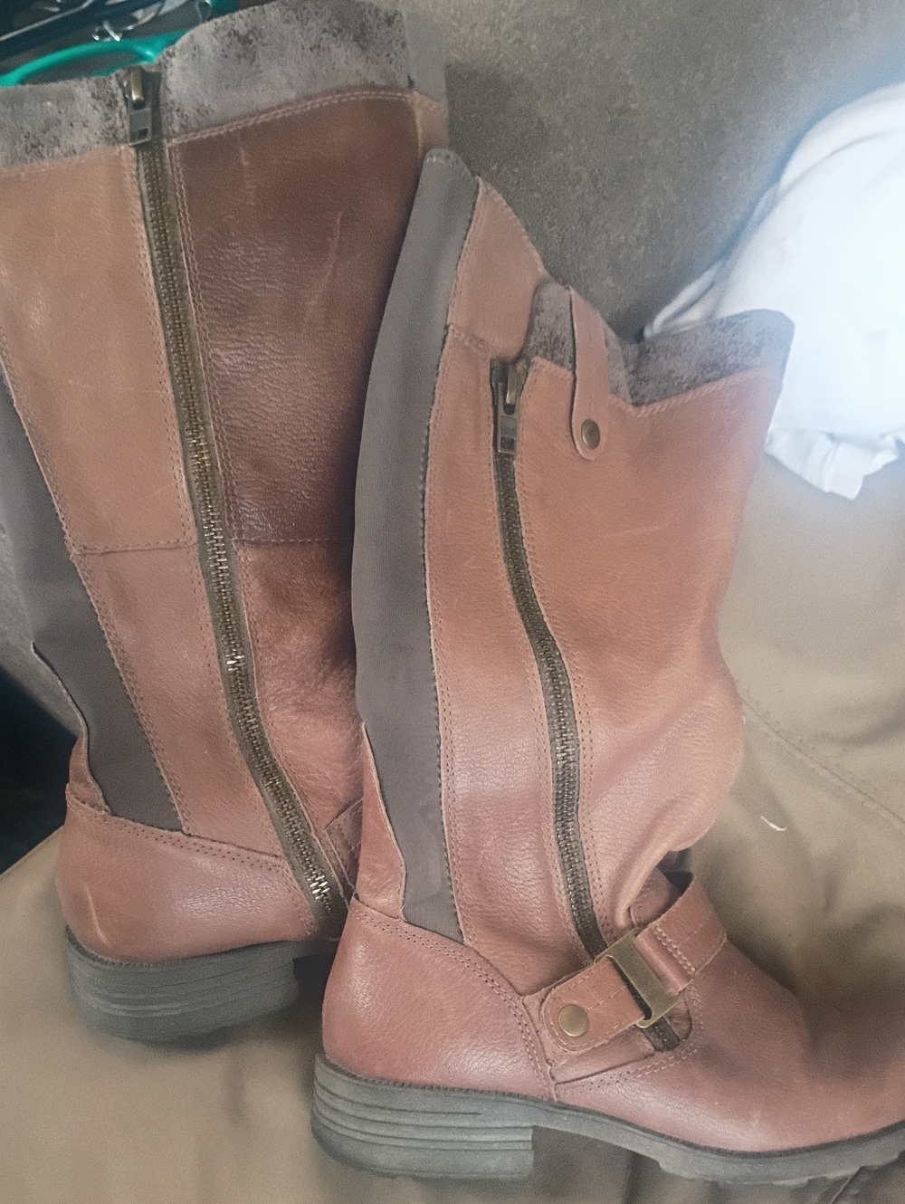Women's Brown Leather Mid-Calf Zip Boots